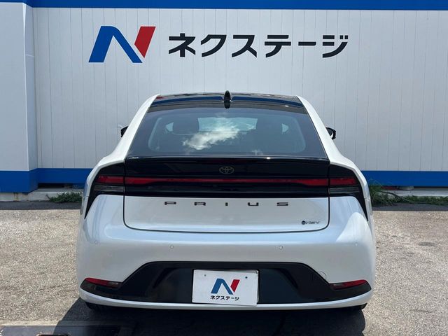 トヨタ プリウス