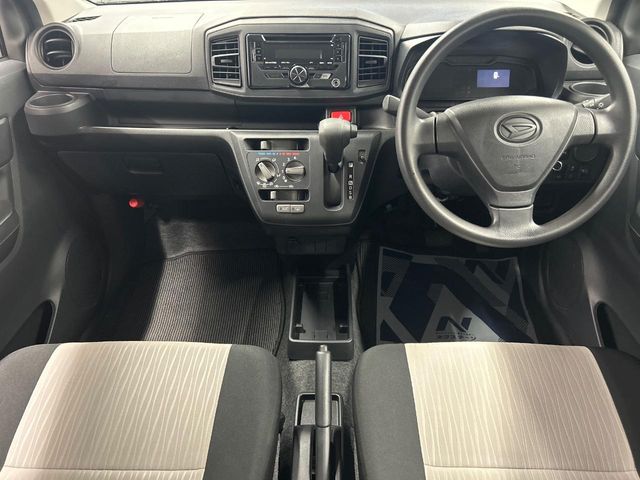 ダイハツ ミライース