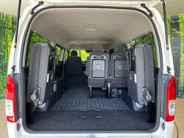 トヨタ ハイエース