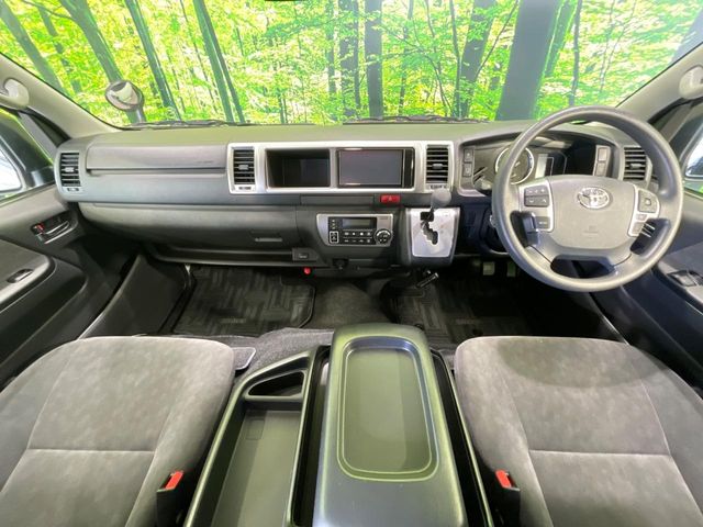 トヨタ ハイエース