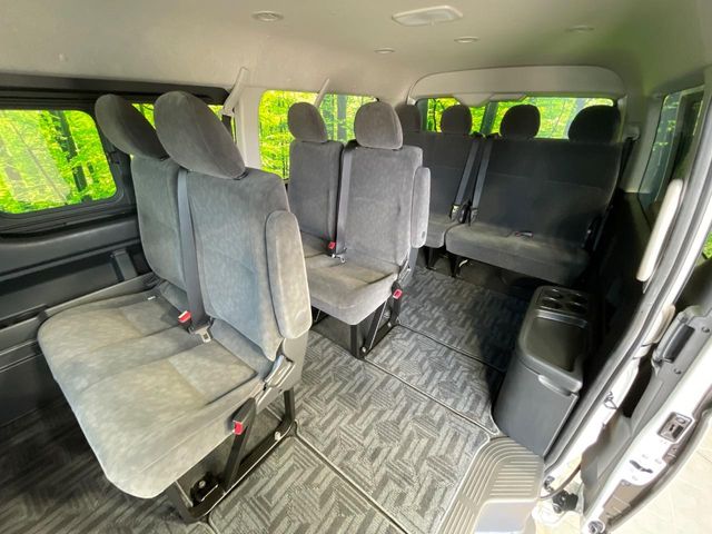 トヨタ ハイエース