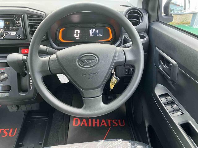 ダイハツ ミライース