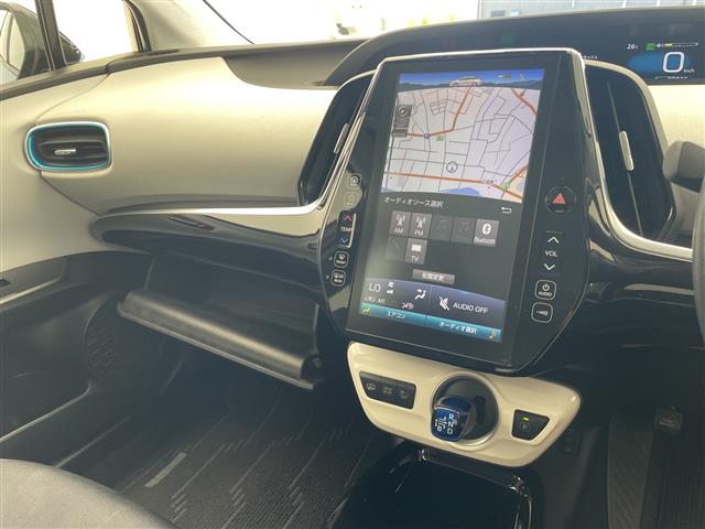 トヨタ プリウスPHV