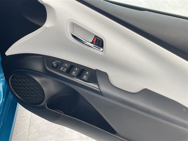 トヨタ プリウスPHV