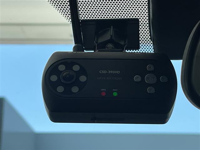 トヨタ プリウスPHV