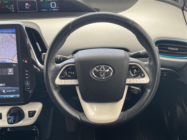 トヨタ プリウスPHV