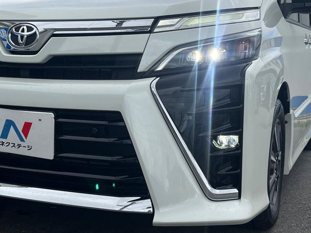 トヨタ ヴォクシー