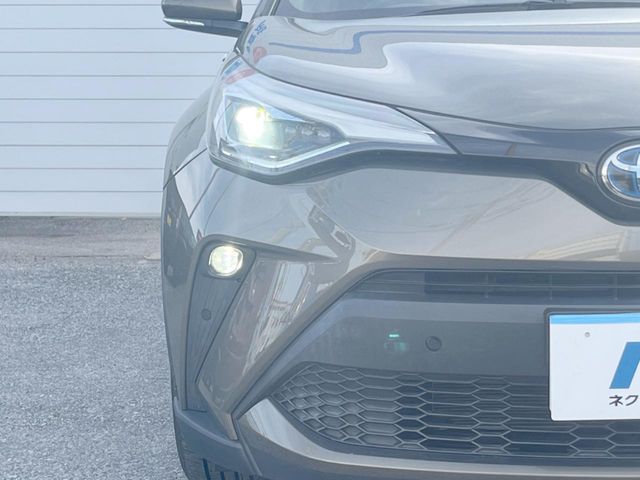 トヨタ C-HR