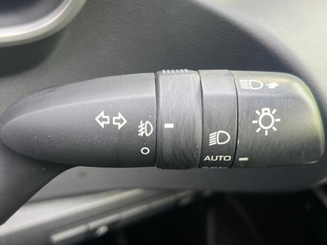 トヨタ カローラスポーツ