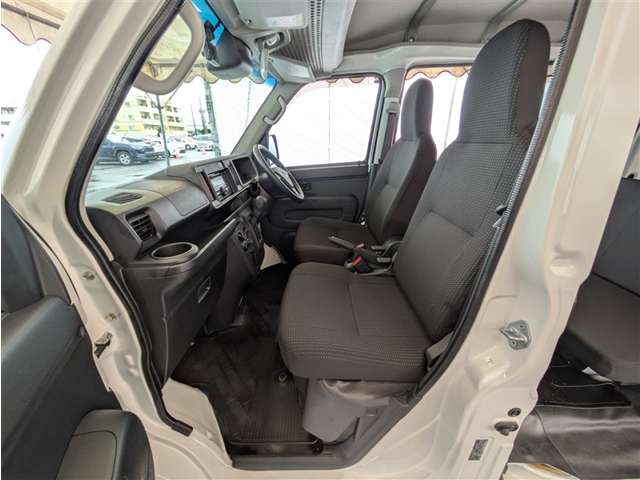 ダイハツ ハイゼットカーゴ