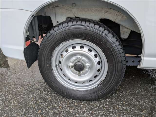 ダイハツ ハイゼットカーゴ