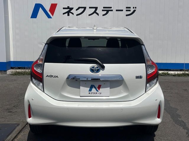 トヨタ アクア