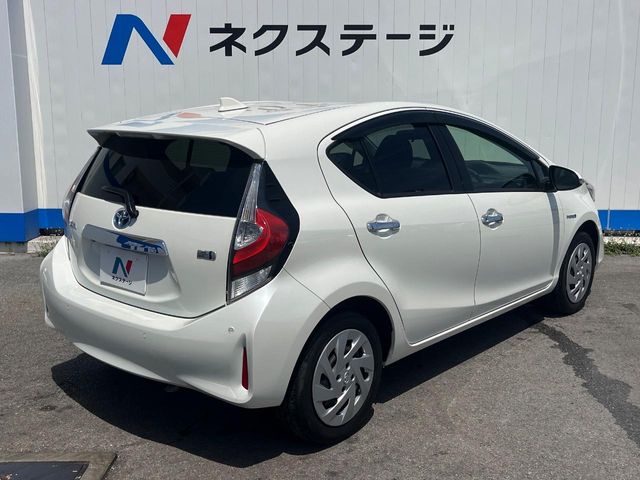 トヨタ アクア