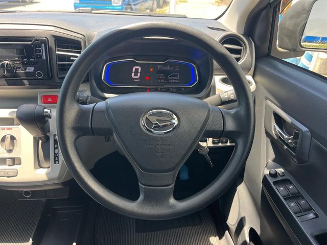 ダイハツ ミライース