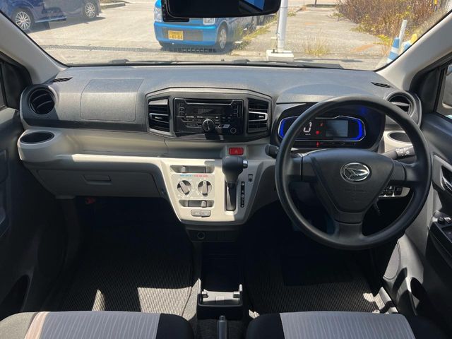 ダイハツ ミライース