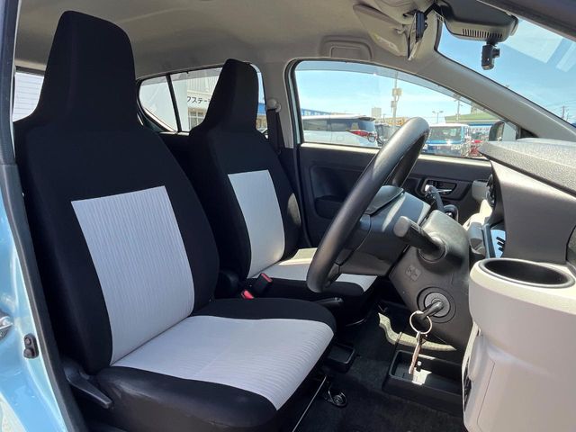 ダイハツ ミライース