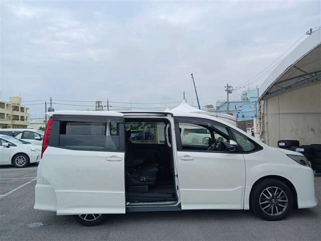 トヨタ ノア