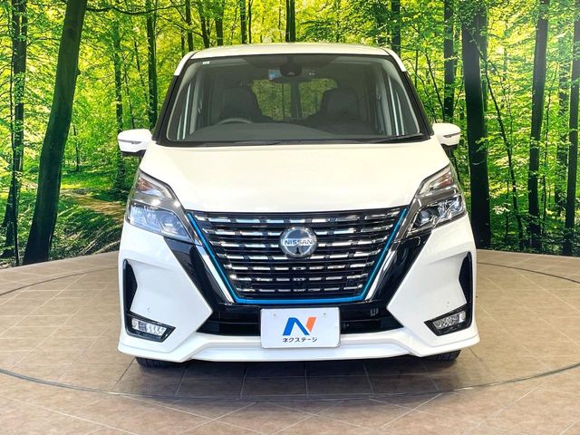 日産 セレナ