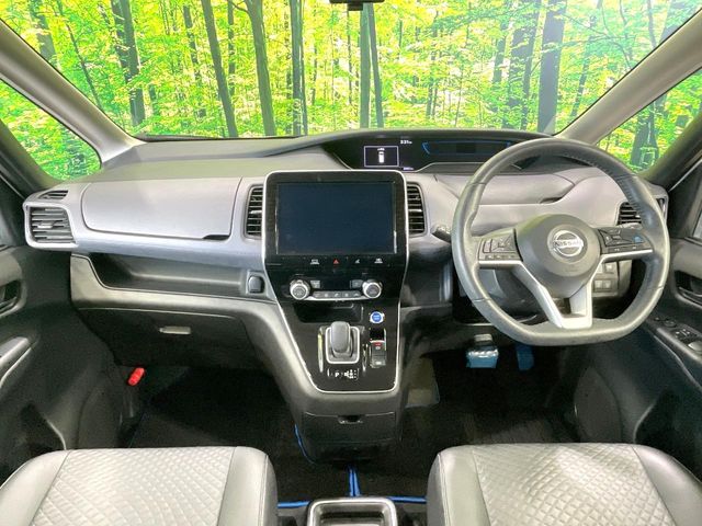 日産 セレナ