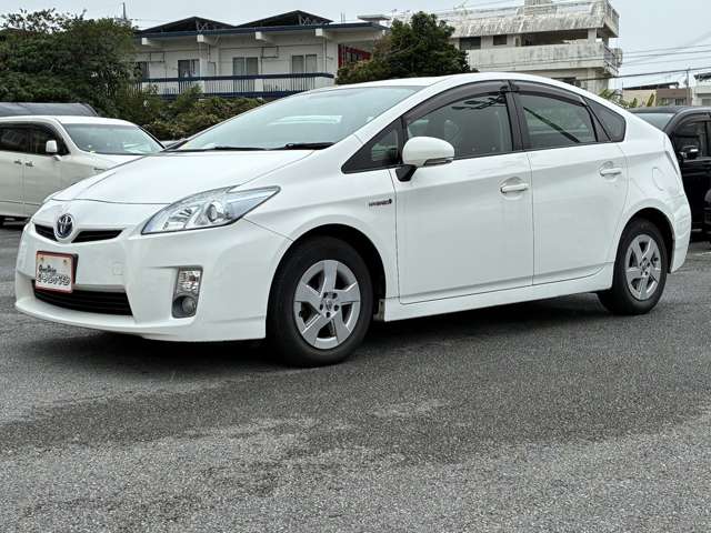 トヨタ プリウス