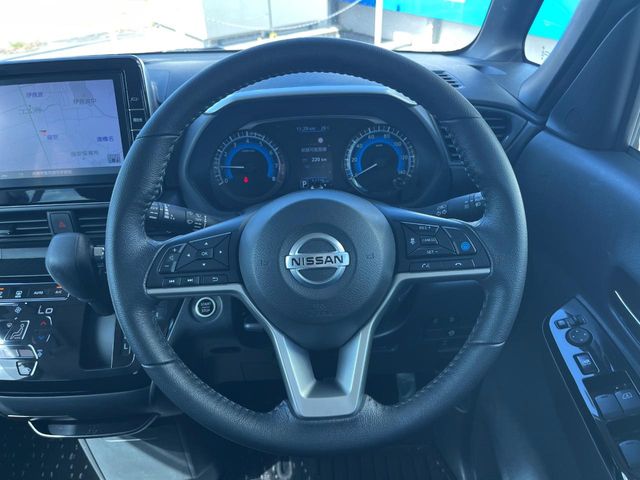 日産 ルークス