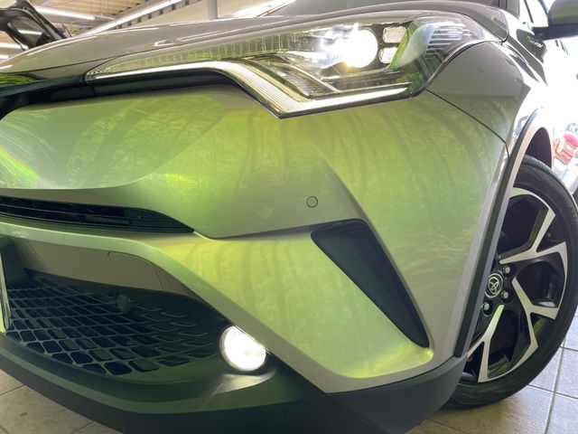 トヨタ C-HR