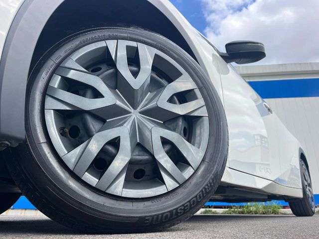 トヨタ プリウス