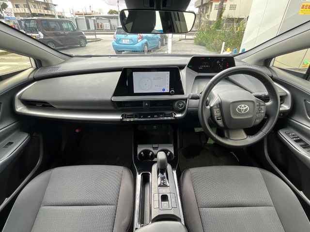 トヨタ プリウス