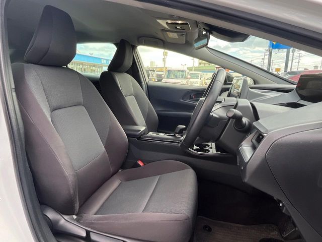 トヨタ プリウス