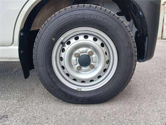 ダイハツ ハイゼットカーゴ