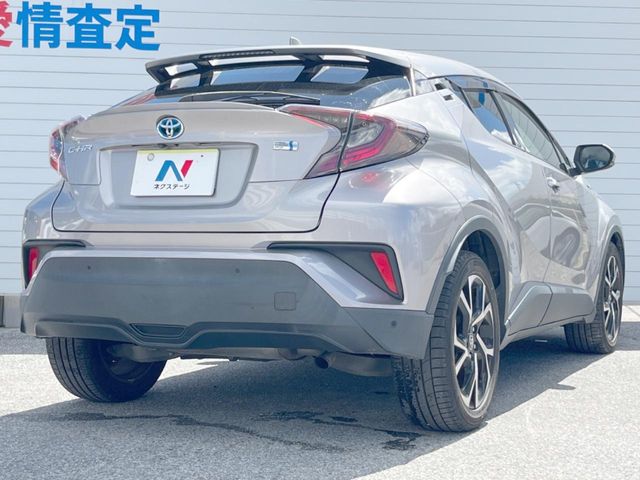 トヨタ C-HR