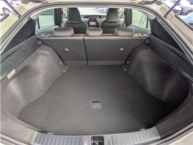 トヨタ プリウス