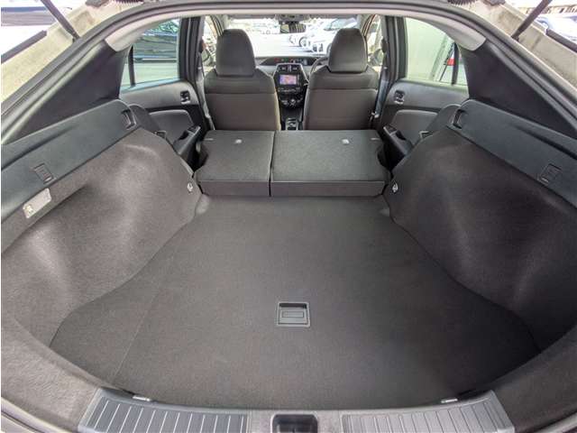 トヨタ プリウス