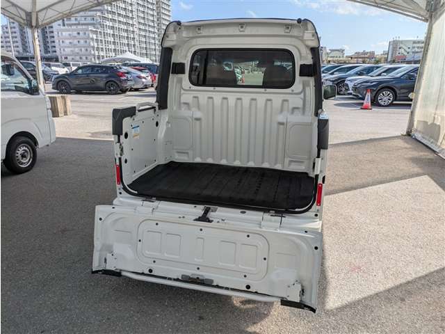 ダイハツ ハイゼットカーゴ