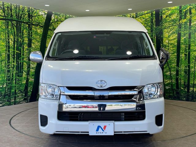 トヨタ ハイエース