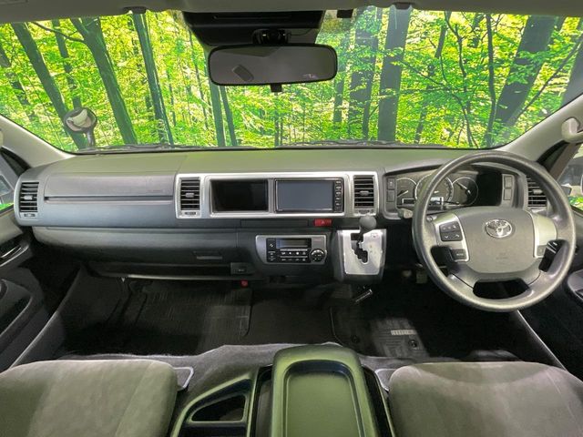 トヨタ ハイエース