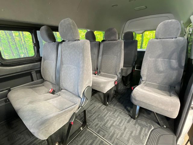 トヨタ ハイエース