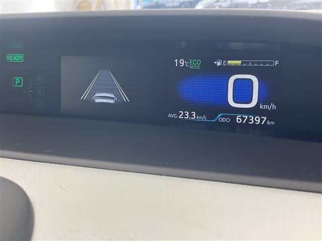 トヨタ プリウス