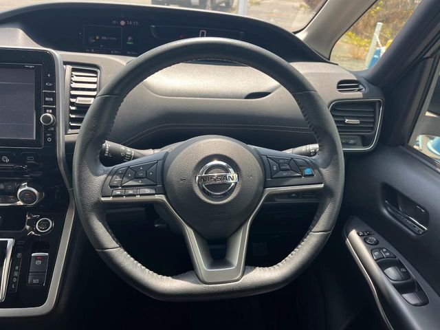 日産 セレナ