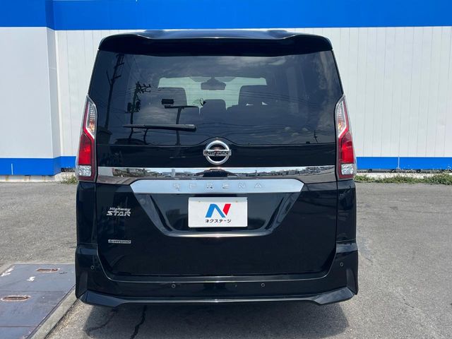 日産 セレナ
