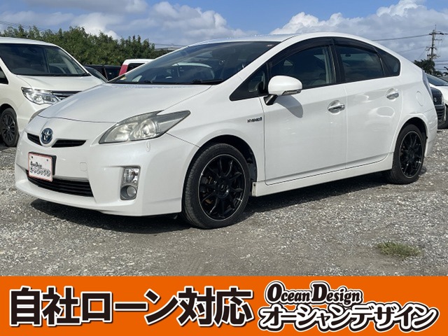 トヨタ プリウス