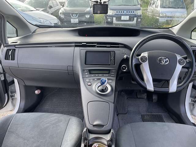 トヨタ プリウス