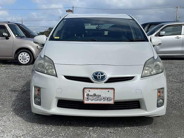 トヨタ プリウス