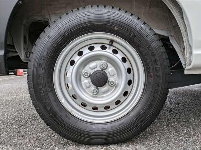 ダイハツ ハイゼットカーゴ