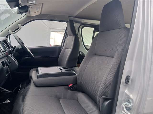 トヨタ ハイエースバン