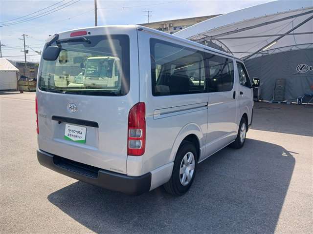 トヨタ ハイエースバン