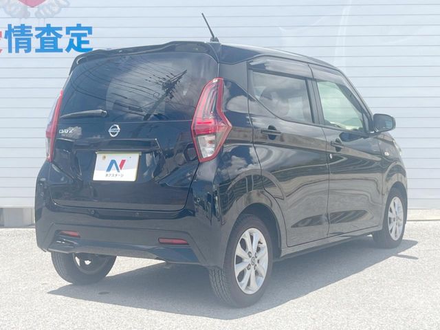 日産 デイズ