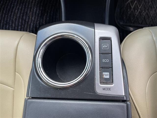 トヨタ プリウスα