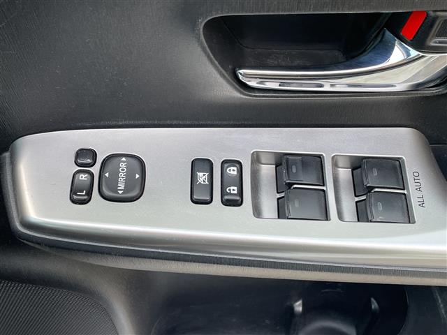 トヨタ プリウスα