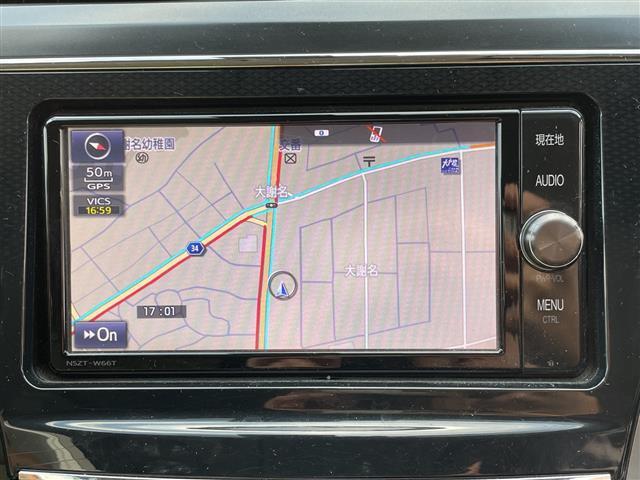 トヨタ プリウスα